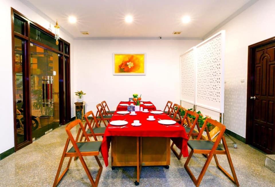 Royal Hotel Ha Noi Hanoi Exterior photo